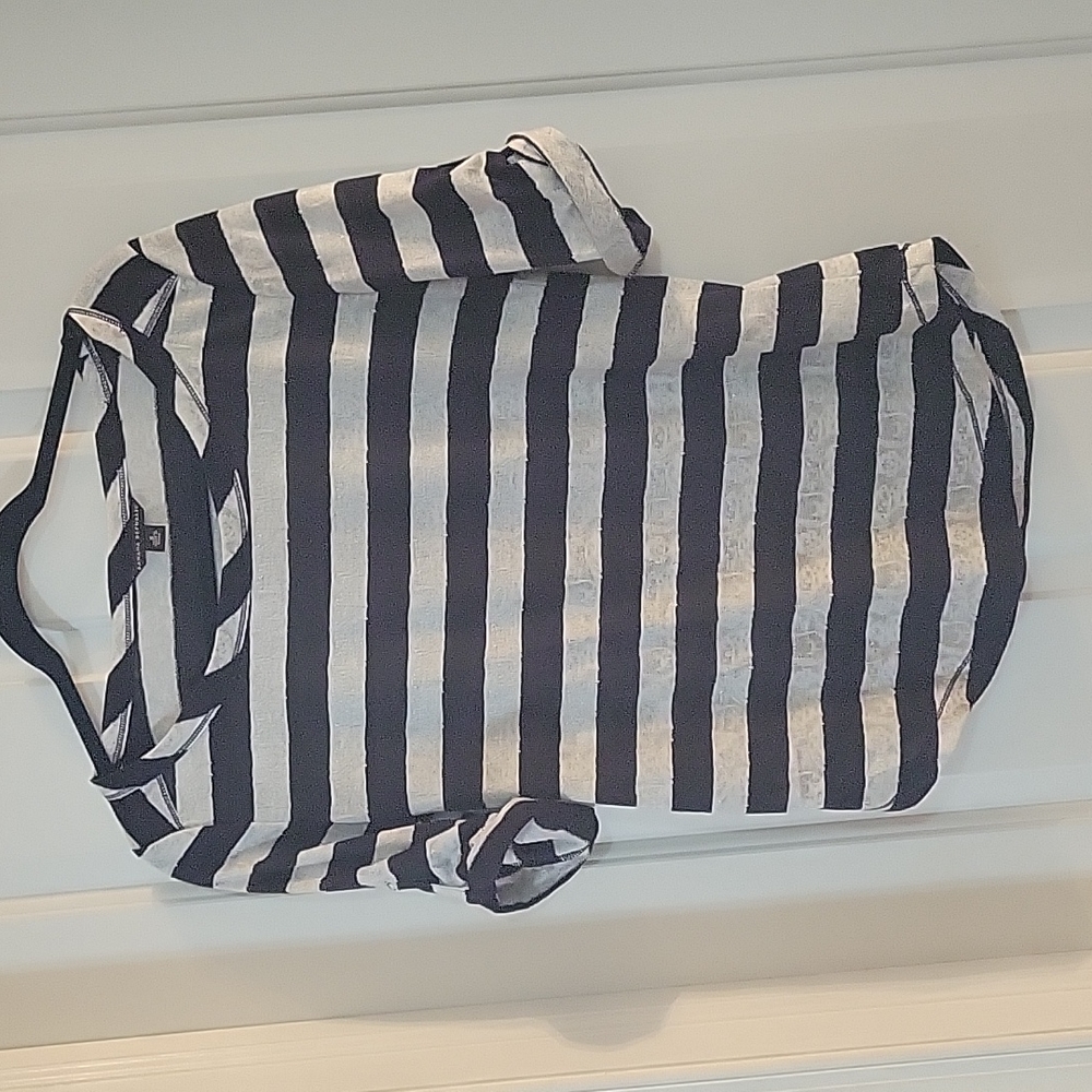 Banana Republic white and black stripe top small